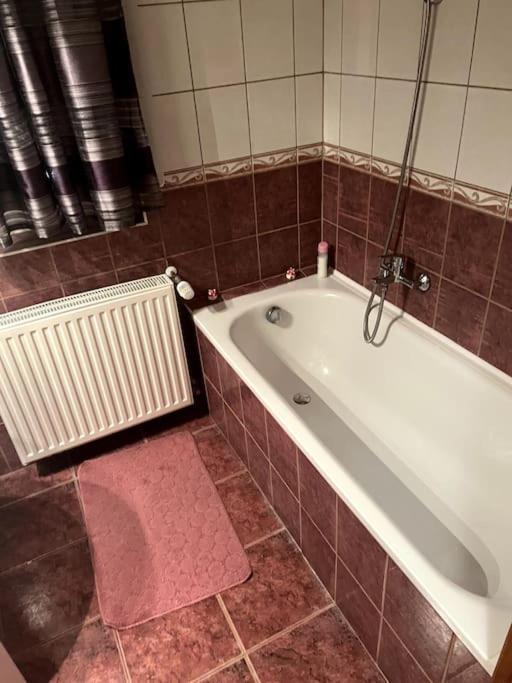 Hajdúszoboszló Laura Apartman מראה חיצוני תמונה